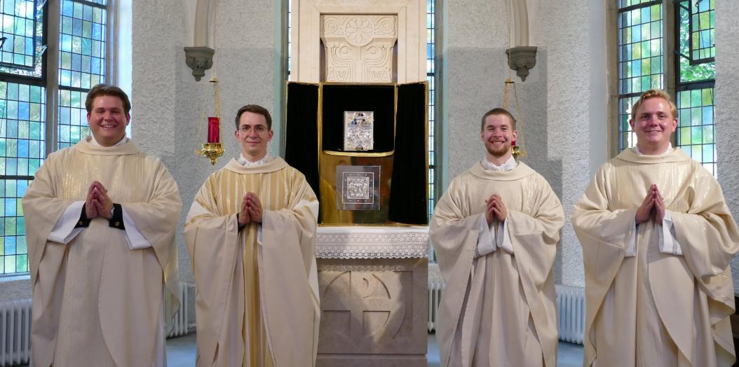 Die neuen Priester im Redemptoris Mater Köln