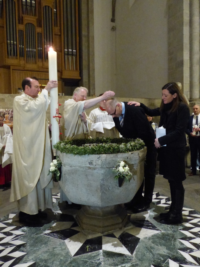 Taufe an Ostern 2014 in St. Aposteln Köln