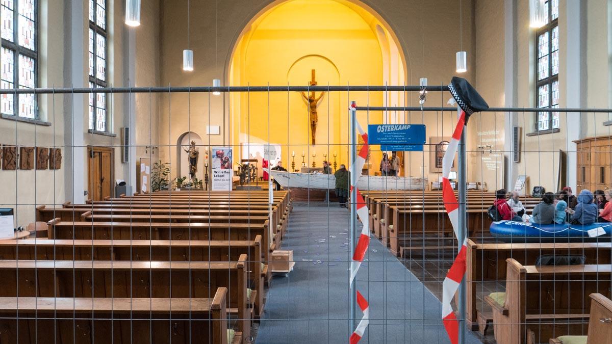 'Grenzerfahrung' in der Kirche St. Jakobus auf dem Weg zum Flüchtlingsboot