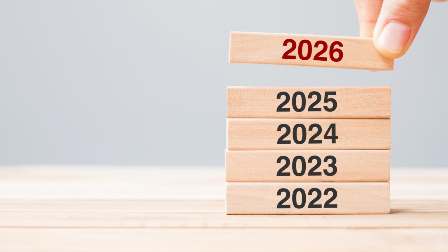 Symbolbild Holzklötzchen mit Jahreszahlen