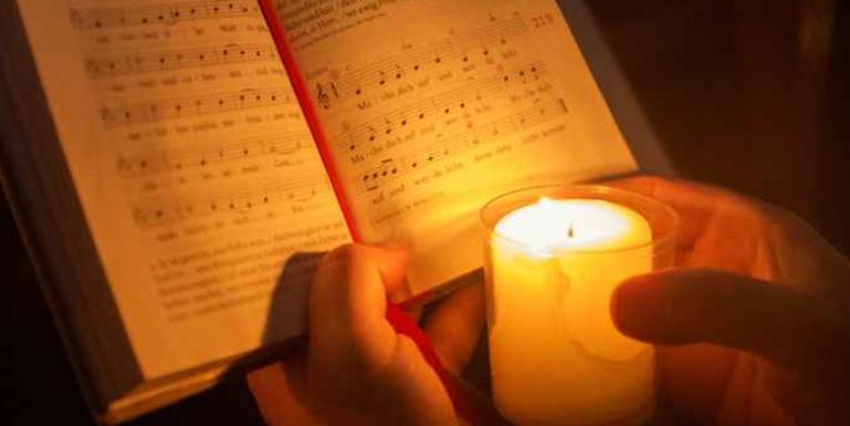 Gotteslob Advent 20171213-DSCF9677-advent Rorate Messe Leverkusen St.Andreas