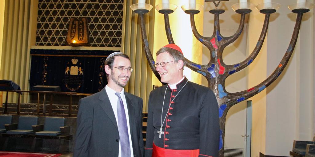 Gemeinderabbiner Jaron Engelmayer und Kardinal Rainer Maria Woelki