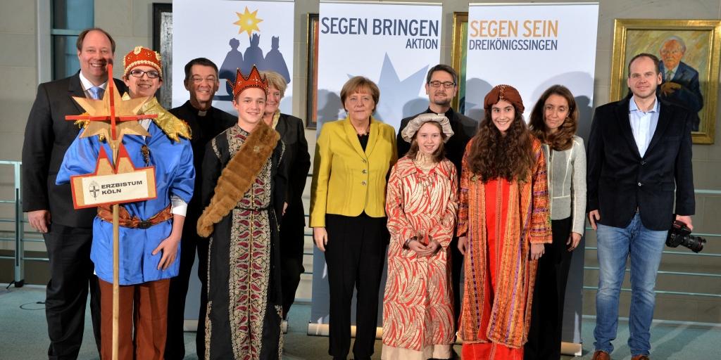 Dreikönigssingen_Aussendung der Sternsinger mit Kardinal Woelki im Kölner Dom 2015