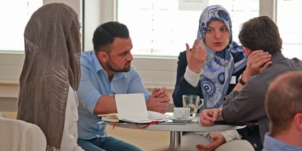 Teilnehmer der Tagung 'Menschenbilder - Wertebilder' im Dialog