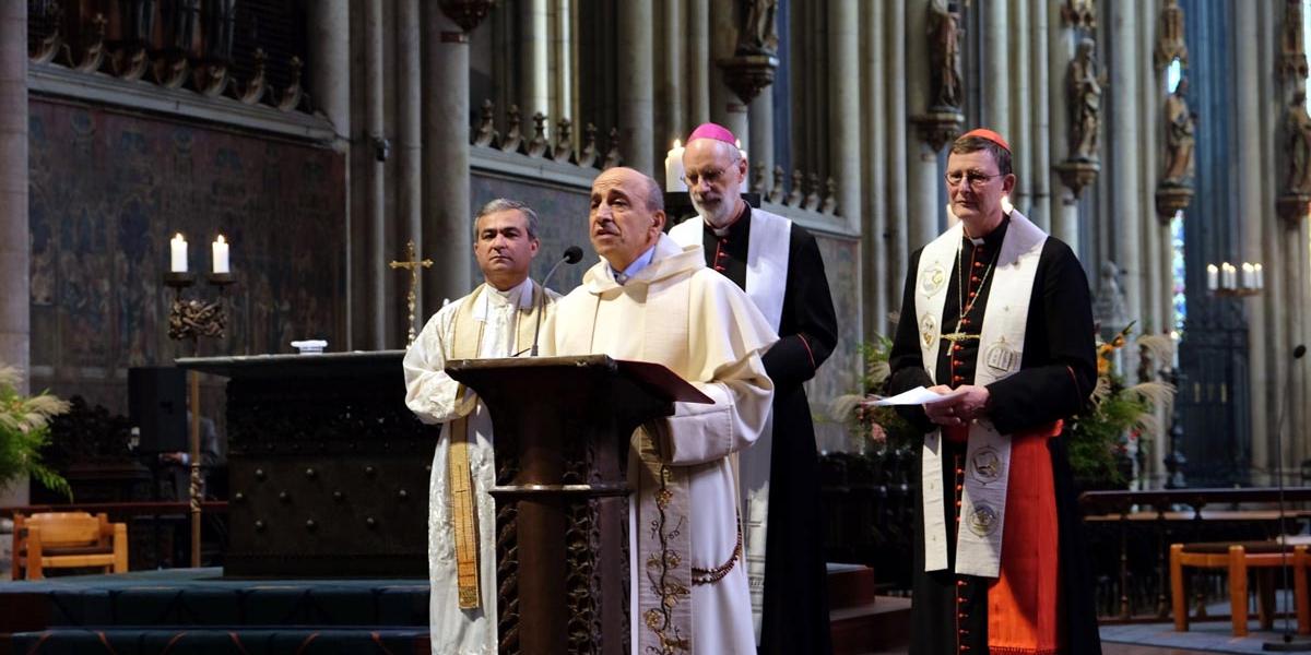 Andacht fuer Gefluechtete im Koelner Dom