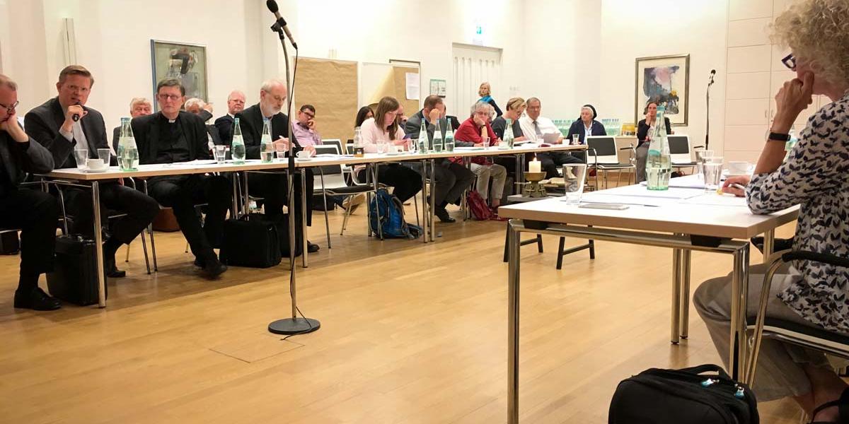 Beratung im Plenum des Diözesanpastoralrats