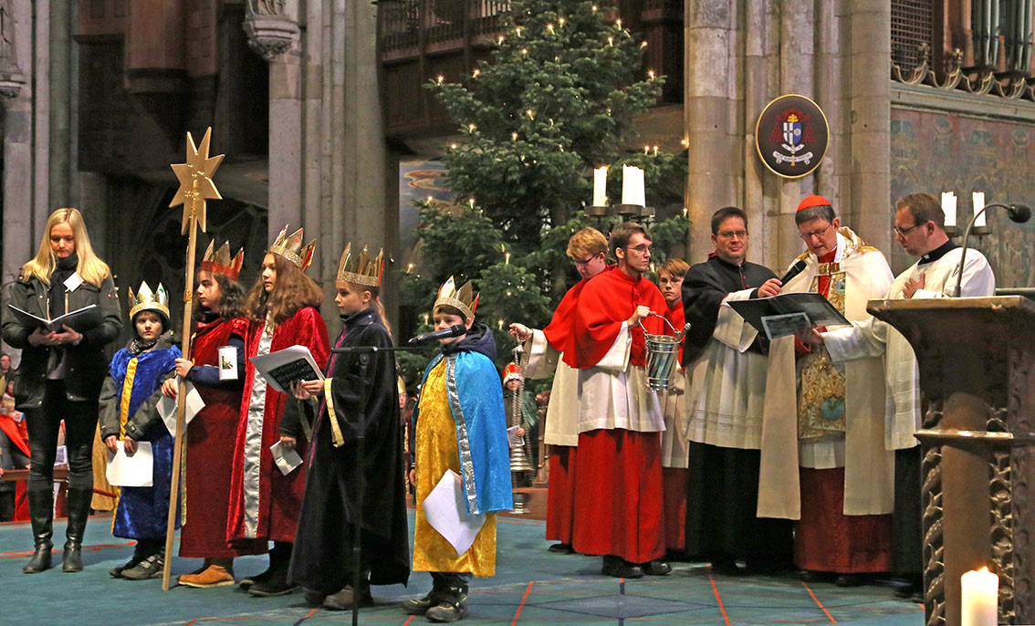 Kardinal Woelki sendet Sternsinger aus | Erzbistum Köln