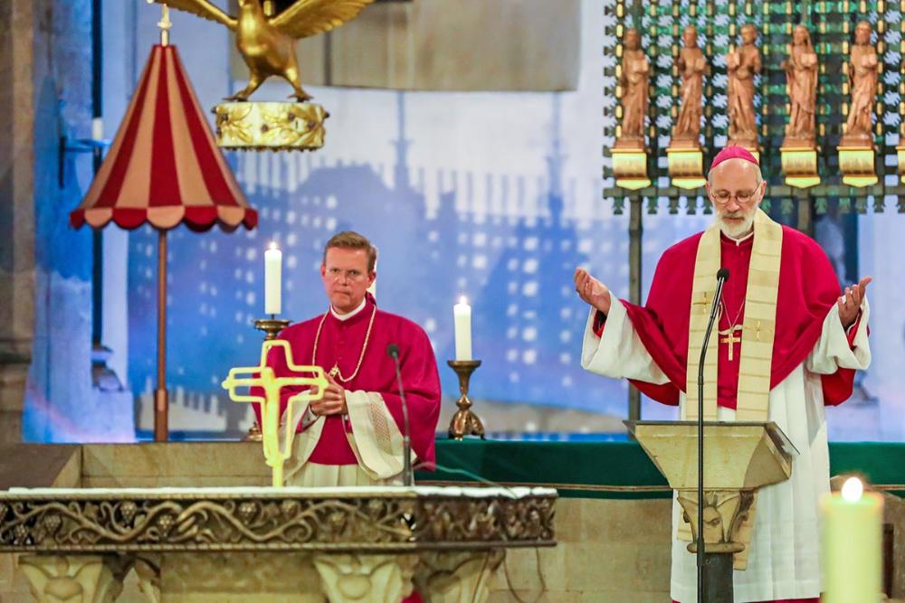 Weihbischof Puff begrüßt Gemeinschaft Emmanuel in Köln | Erzbistum Köln