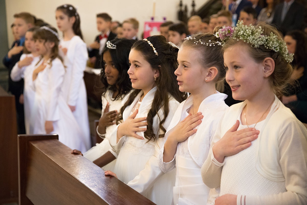 erstkommunion kleidung eltern