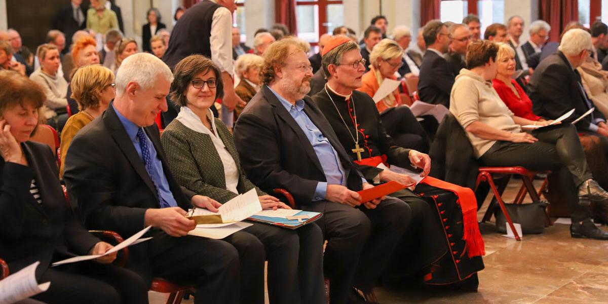 Der Kölner Erzbischof, Rainer Maria Kardinal Woelki, Gastredner Jürgen Kaube, Publizist und Mitherausgeber der Frankfurter Allgemeinen Zeitung (FAZ), Dr. Bernadette Schwarz-Boenneke, Hauptabteilungsleiterin Schule/ Hochschule