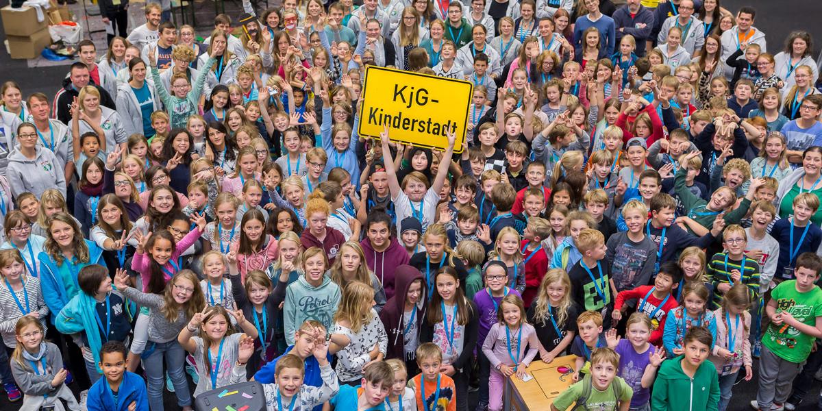 Teilnehmer an der KjG-Kinderstadt in Leverkusen 2016