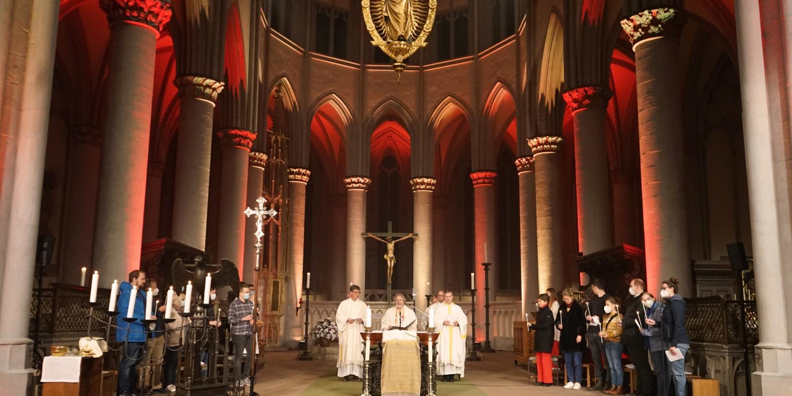 Gottesdienst in Altenberg mit Weihbischof Rolf Steinhäuser zum Auftakt der Weltsynode im Erzbistum Köln