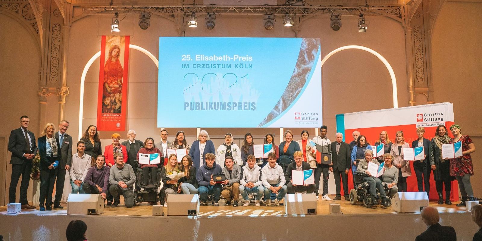 Elisabeth-Preis 2021: Alle Preisträger Der Elisabethpreis zeichnet herausragendes ehrenamtliches Engagement aus. Die Preisverleihung war am 22.11.2021 in der Kölner Flora.