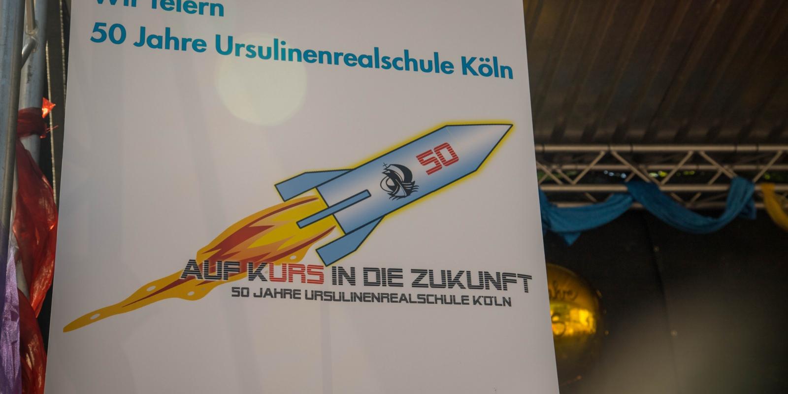 50 Jahre Ursulinenrealschule Logo und Motto zum 50-jährigen Jubiläum der Ursulinenrealschule Köln
