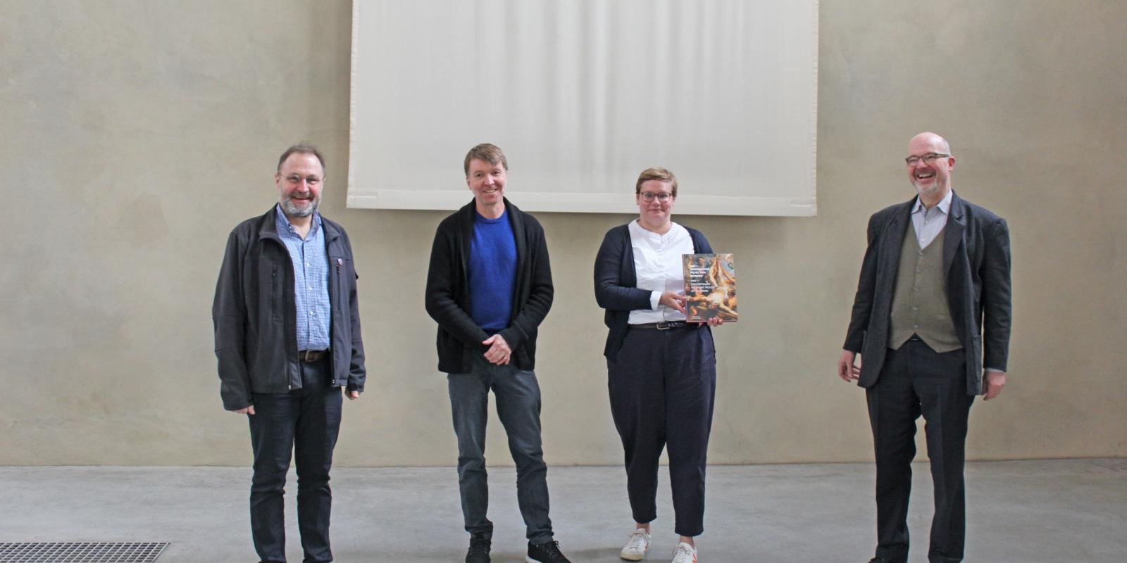 (v.l.n.r.) Guido Schlimbach, Marc Peez, Dr. Anna Pawlik, Stephan Ch. Kessler SJ Buchvorstellung Die Kreuzigung Petri von Rubens