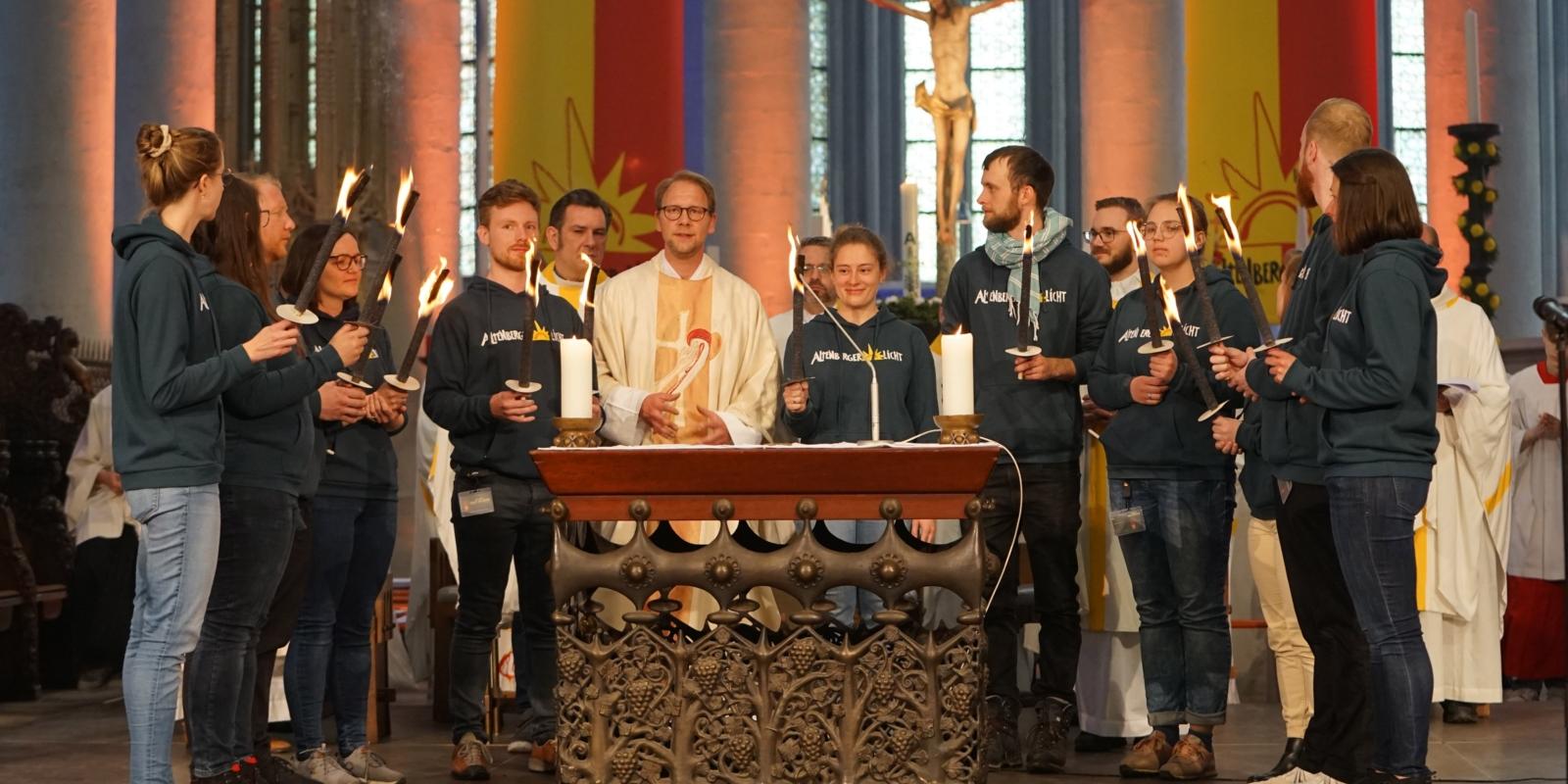 Vigil und Aussendung des Altenberger Lichts