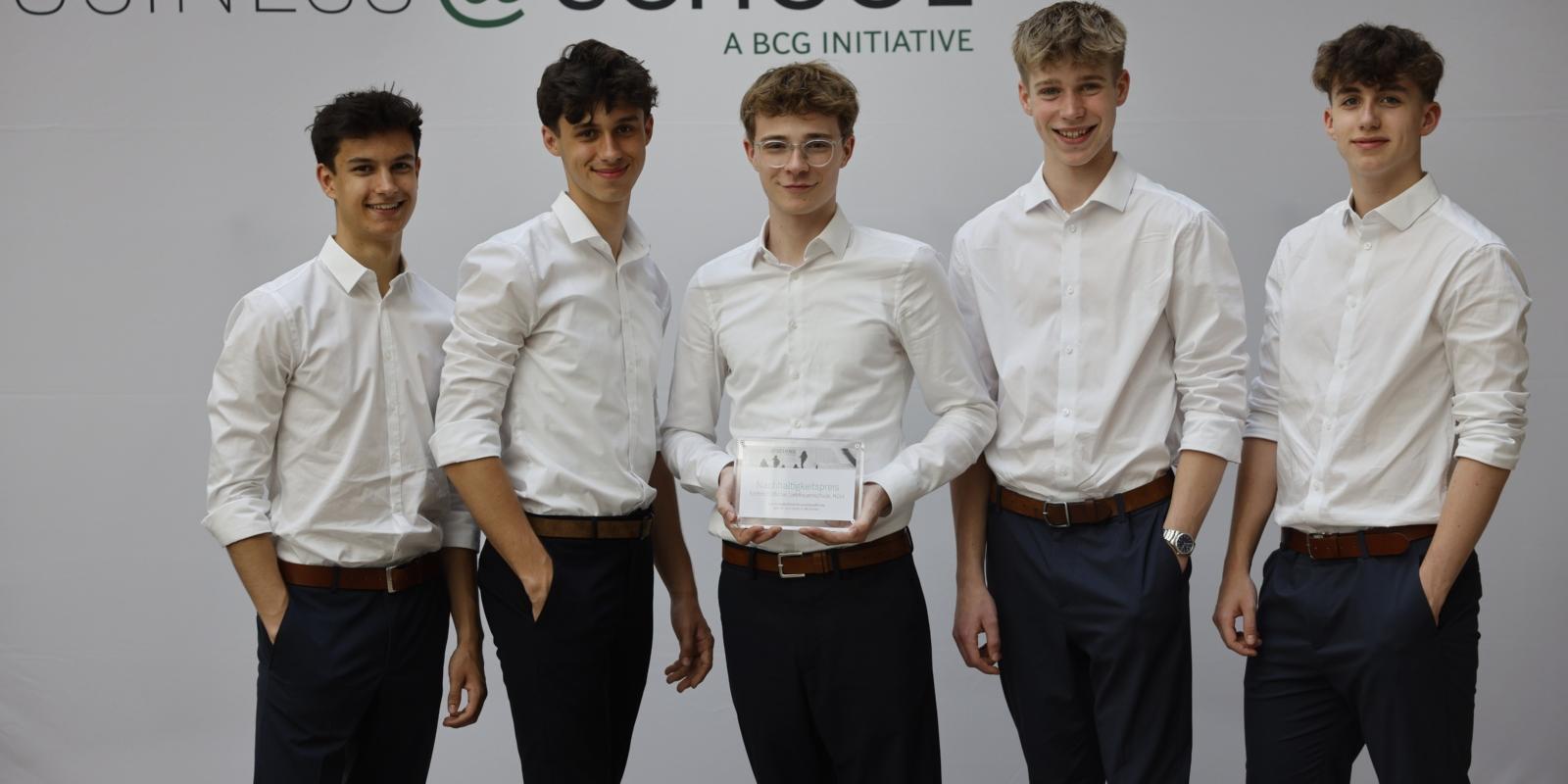 Team LFS Köln bei Bundesfinale business@school Team der LFS Köln beim Bundesfinale des Wettbewerbs business@school