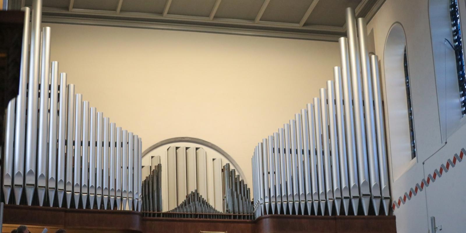 Pontifikalamt mit Kardinal Woelki anlässlich der Einweihung der renovierten Orgel in St. Blasius in Düsseldorf-Hamm