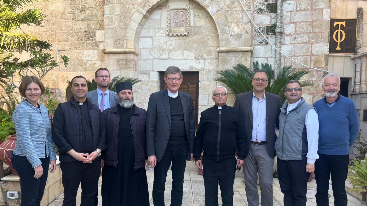 Kardinal Woelki beim Besuch einer christlichen Gemeinden in Burqin (Westbank)