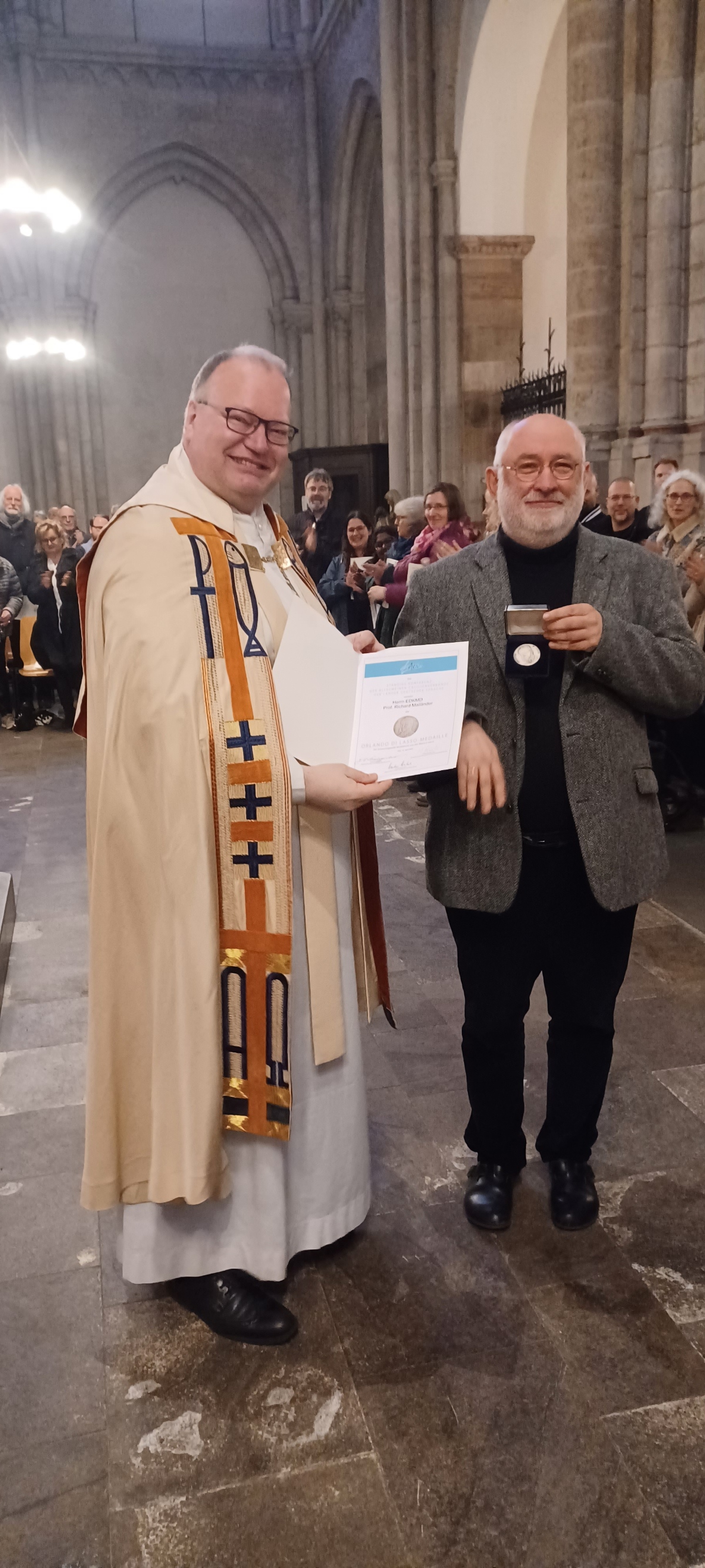 Prof. Richard Mailänder mit Msgr. Markus Bosbach