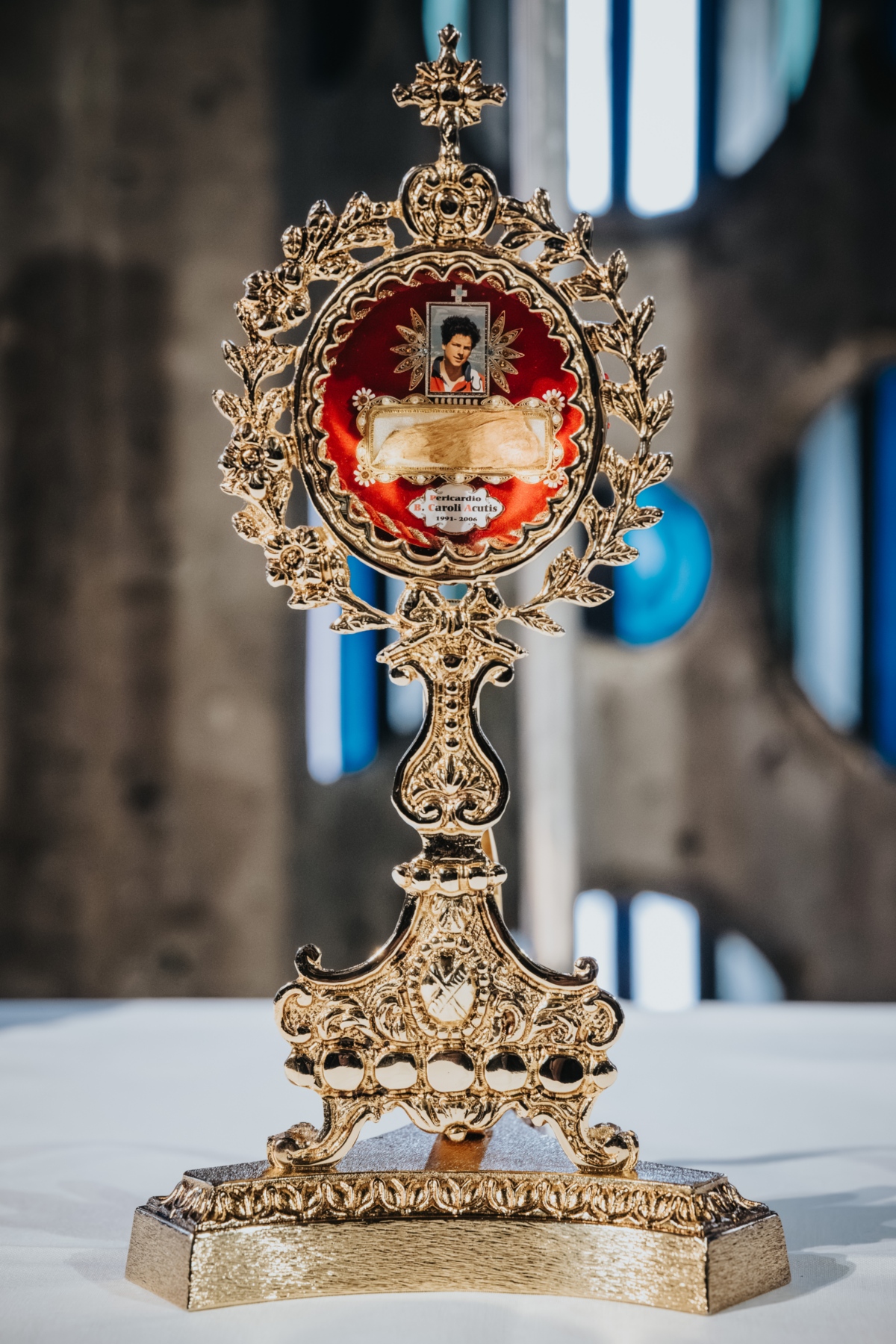 Herzreliquie des seligen Carlo Acutis im Kölner Dom