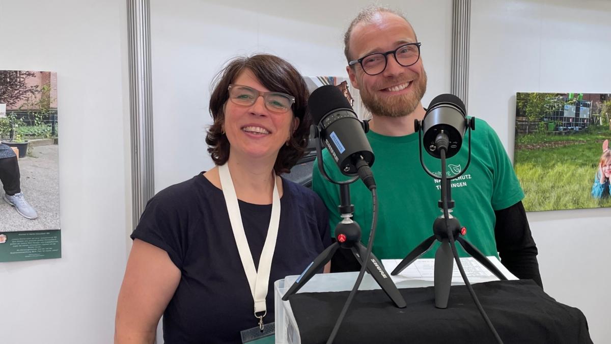 Barbara Fröde-Thierfelder mit Dirk Hoffmann (Stiftung Naturerbe Thüringen) bei ihrem Werkstattgespräch zu Biodiversidät