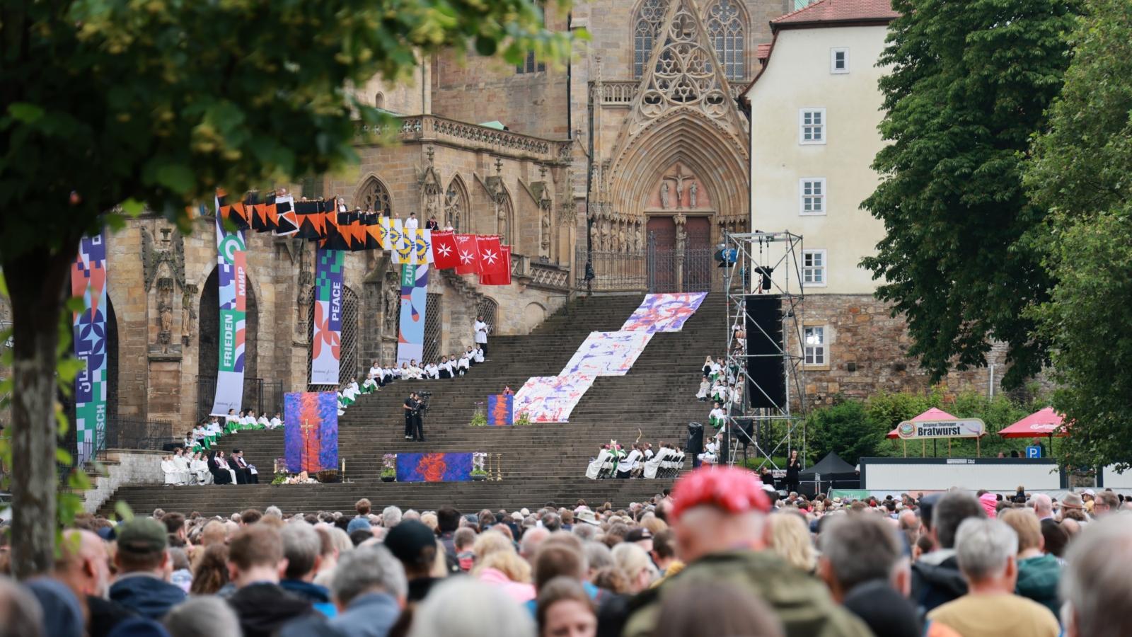 Schlussgottesdienst auf dem Erfurter Domplatz