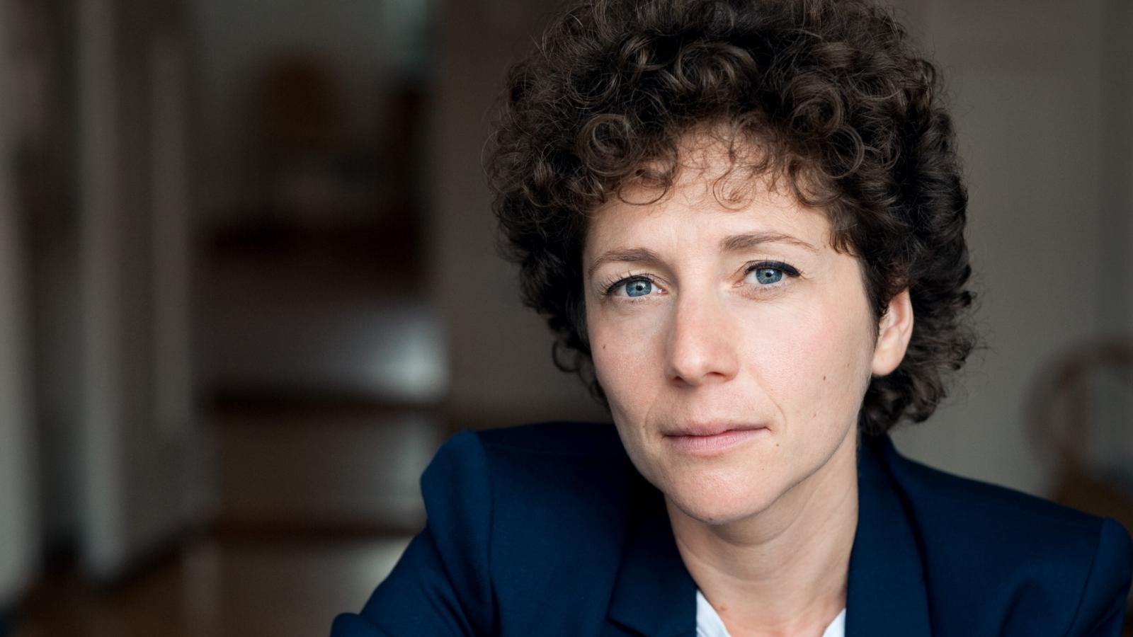 Autor*in Sasha Salzmann