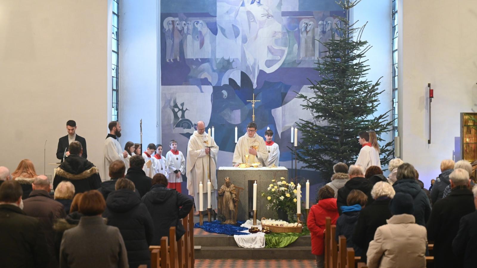 Pontifikalamt zur Eröffnung der Antonius-Oktav, Herkenrath