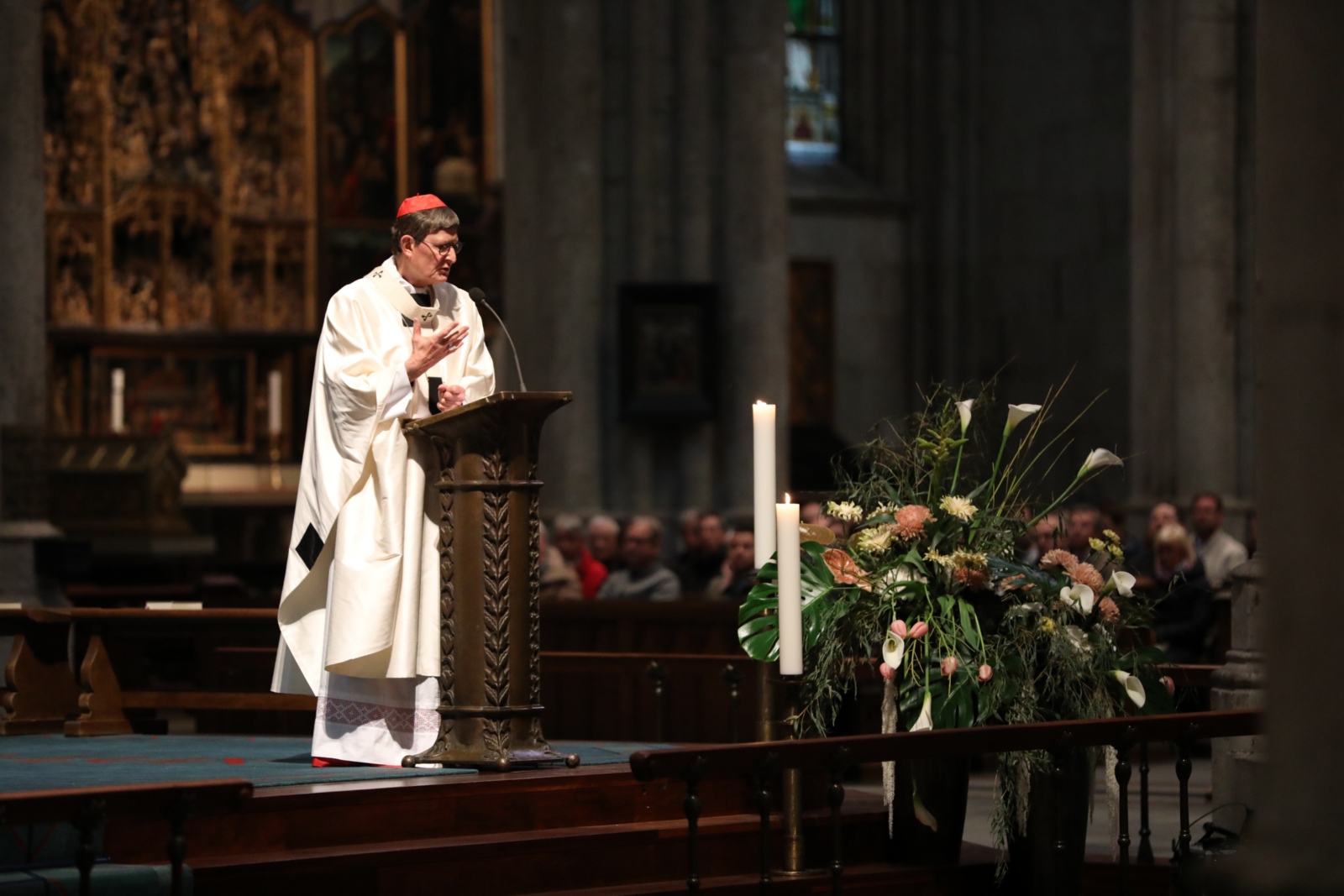 Mittwoch, 23.04.35, 18.30 Uhr, im Kölner Dom - mit Kardinal Woelki