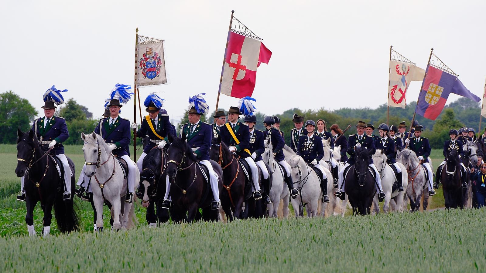 800. Gymnicher Ritt 2025 Jubiläum mit Kardinal Woelki