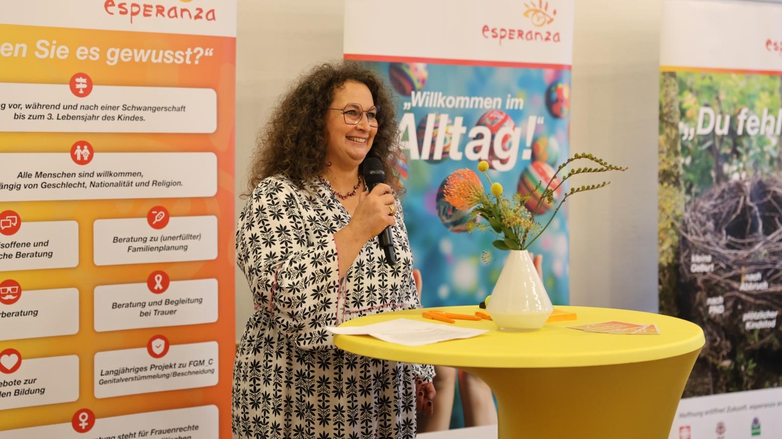 Esperanza feiert 25-jähriges Jubiläum mit Kardinal Woelki
