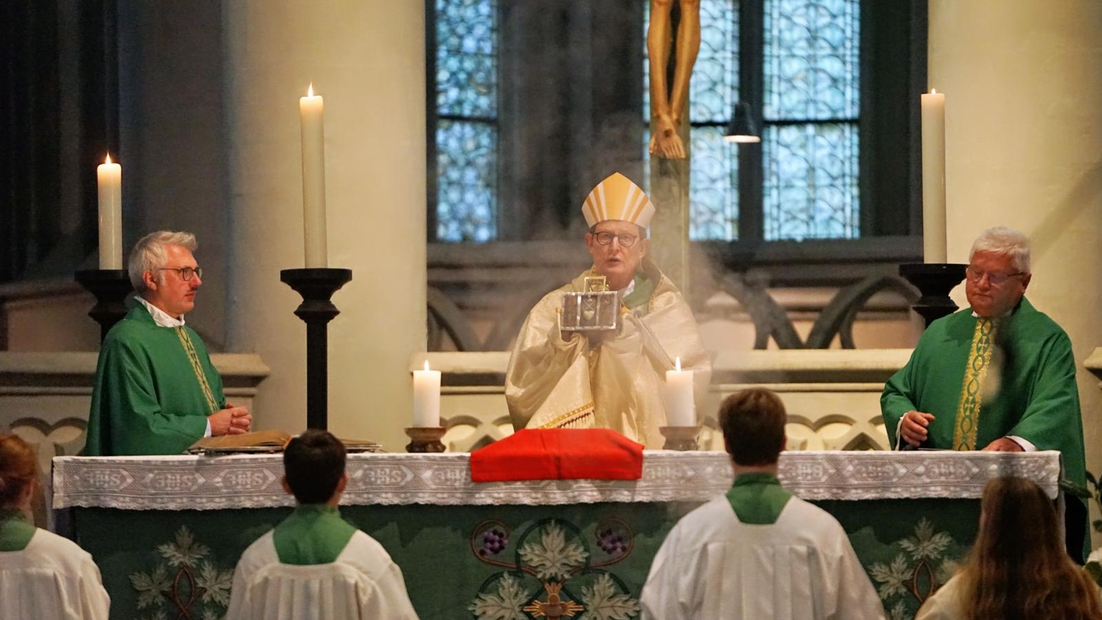 Pontifikalamt am 16. November 2025 mit Erzbischof Rainer Maria Kardinal Woelki.
