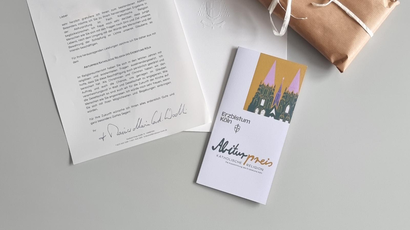 Neben dem Gratulationsschreiben des Erzbischofs besteht der Preis aus einer Baumpflanzung und einigen nachhaltigen Geschenken.