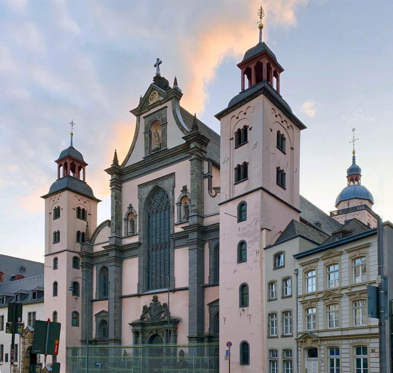 Die Kirche gehört dem Erzbistum Köln und dient der Italienischen Katholischen Gemeinde Köln (www.mci-colonia.de) für ihren Gottesdienst.  Samstags um 17 Uhr feiert die ital. Gemeinde hier eine Hl. Messe in deutscher Sprache.  Ehemalige Jesuitenkirche,  Führungen durch die Kirche vermittelt das domforum www.domforum.de (0221/92 58 47-20) Ex-Bild-DB-ID: 28762