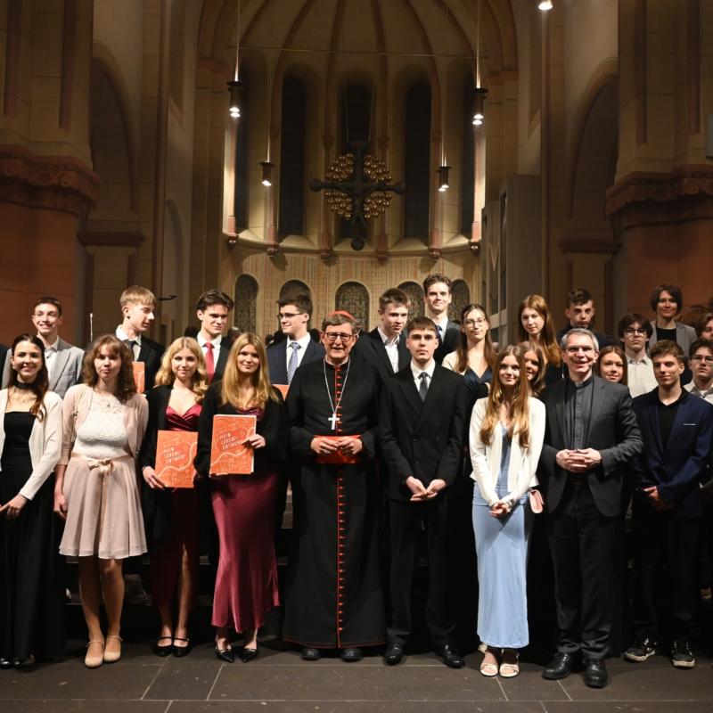 Kardinal Woelki firmt 30 Jugendliche in Langenfeld am 5. März 2026