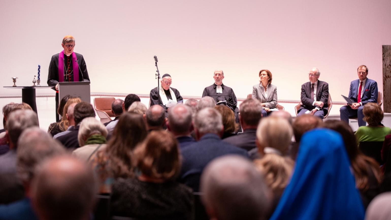 Kardinal Woelki bei seinem Grußwort