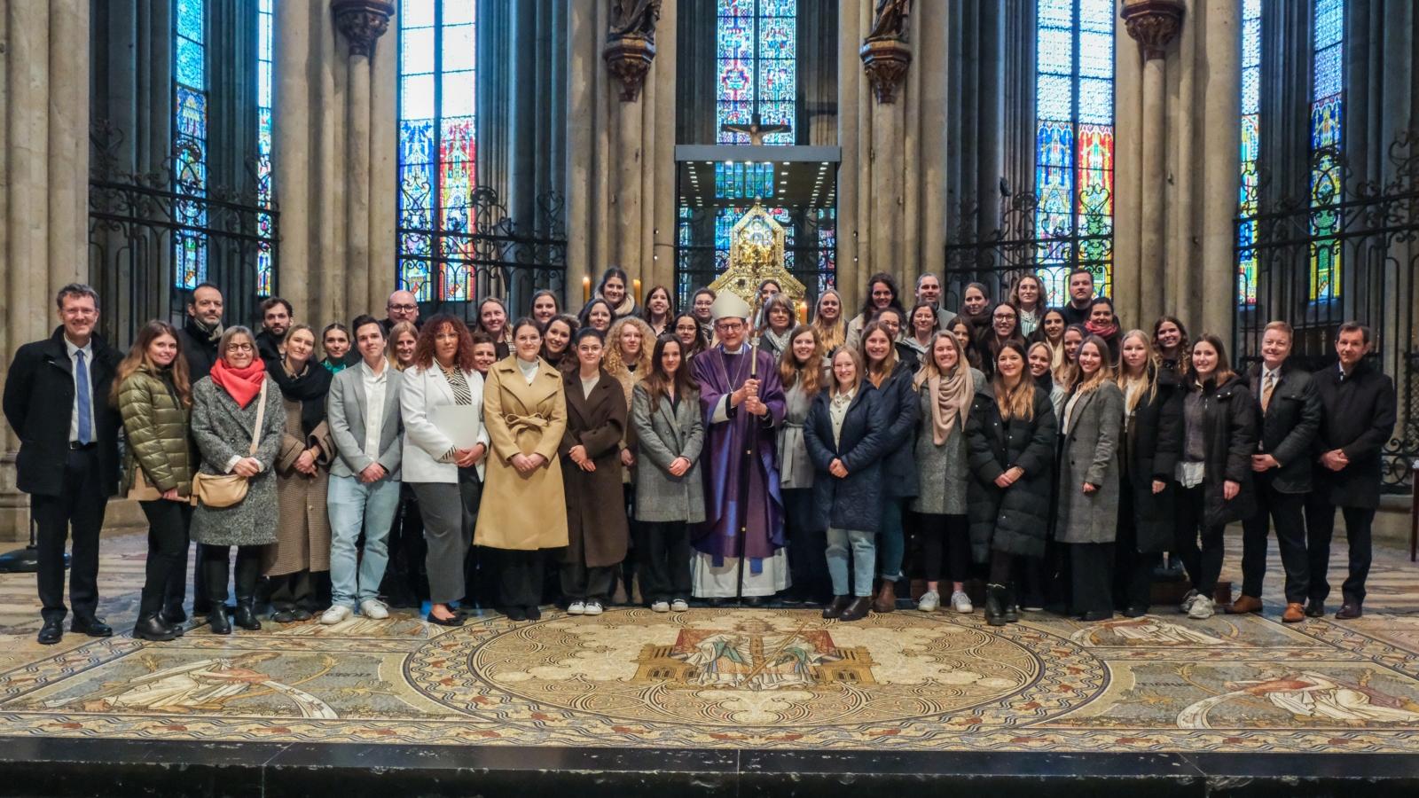 56 neue Religionslehrerinnen und Religionslehrer im Erzbistum Köln beauftragt