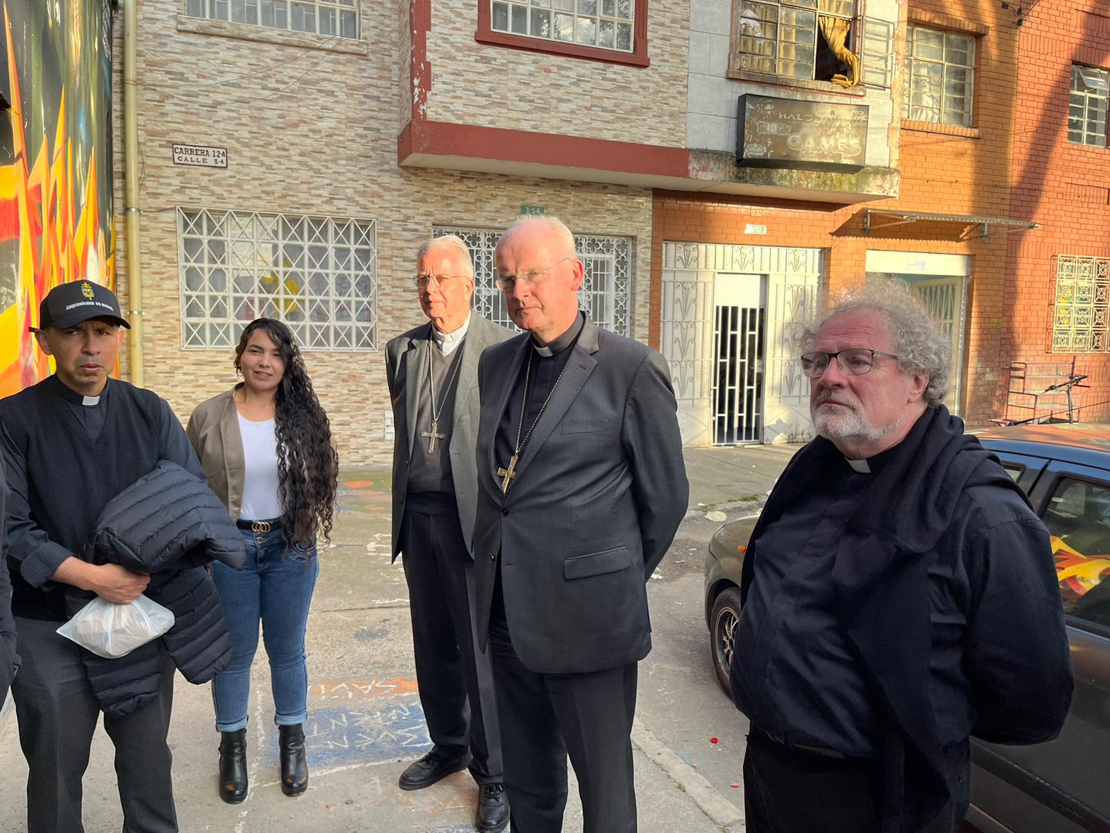 Die Adveniat-Delegation besucht ein Projekt in der kolumbianischen Hauptstadt Bogota.