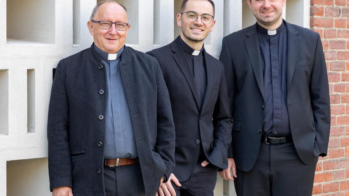 Die Priesterweihekandidaten (v.l.): Christian Gawenda, Francesco Tabacco und Marek Osiecki