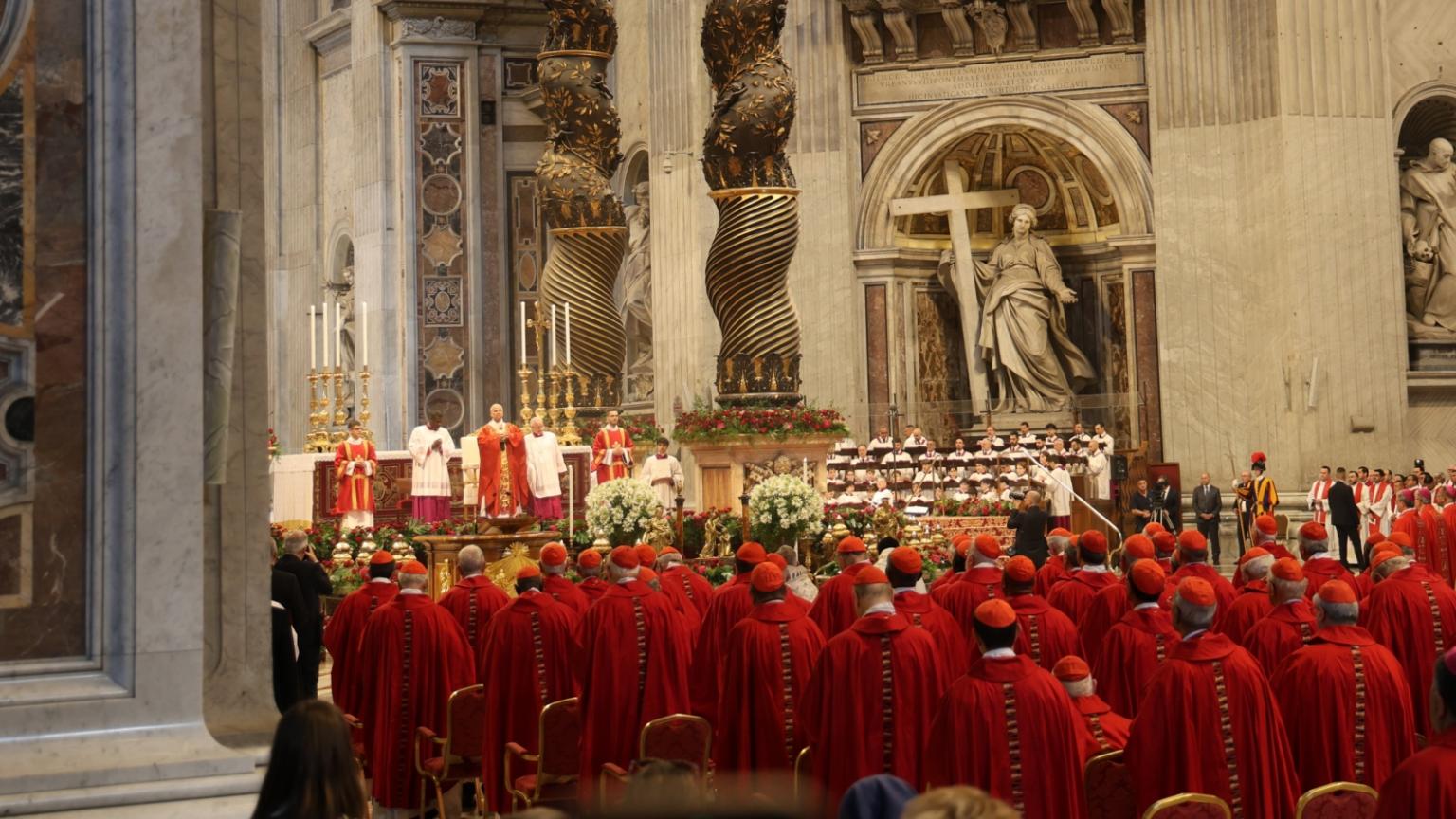 Verleihung der Pallien an die neuen Erzbischöfe durch Papst Leo XIV.