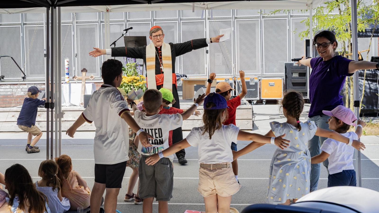 Wortgottesdienst und Sommerfest Katholino
