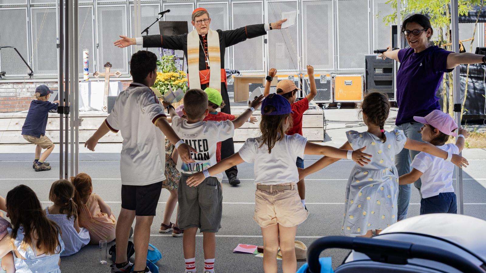 Wortgottesdienst und Sommerfest Katholino