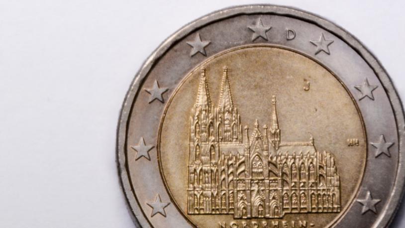 Der Kölner Dom auf einem 2-Euro-Geldstück
