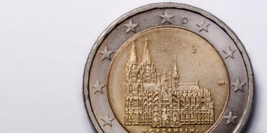 Der Kölner Dom auf einem 2-Euro-Geldstück