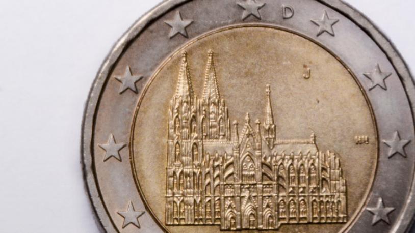 Der Kölner Dom auf einem 2-Euro-Geldstück