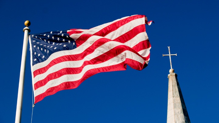 Flagge und Kirche USA