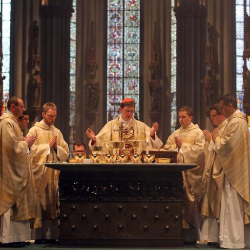 Erste Eucharistie mit Kardinal Woelki