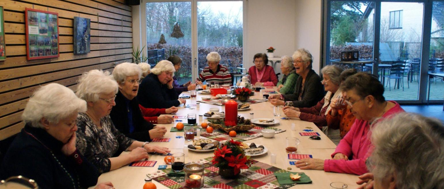 Spielenachmittag Senioren Ratingen - Hösel