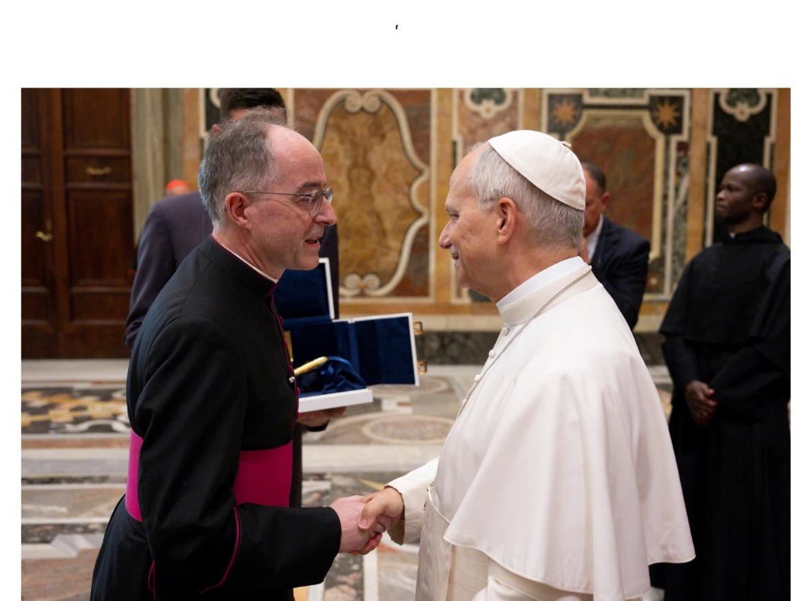 Monsignore Heid bei einer Audienz mit Papst Leo
